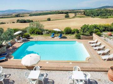 Agriturismo per 24 Persone in Santa Luce, Riviera Toscana, Foto 1