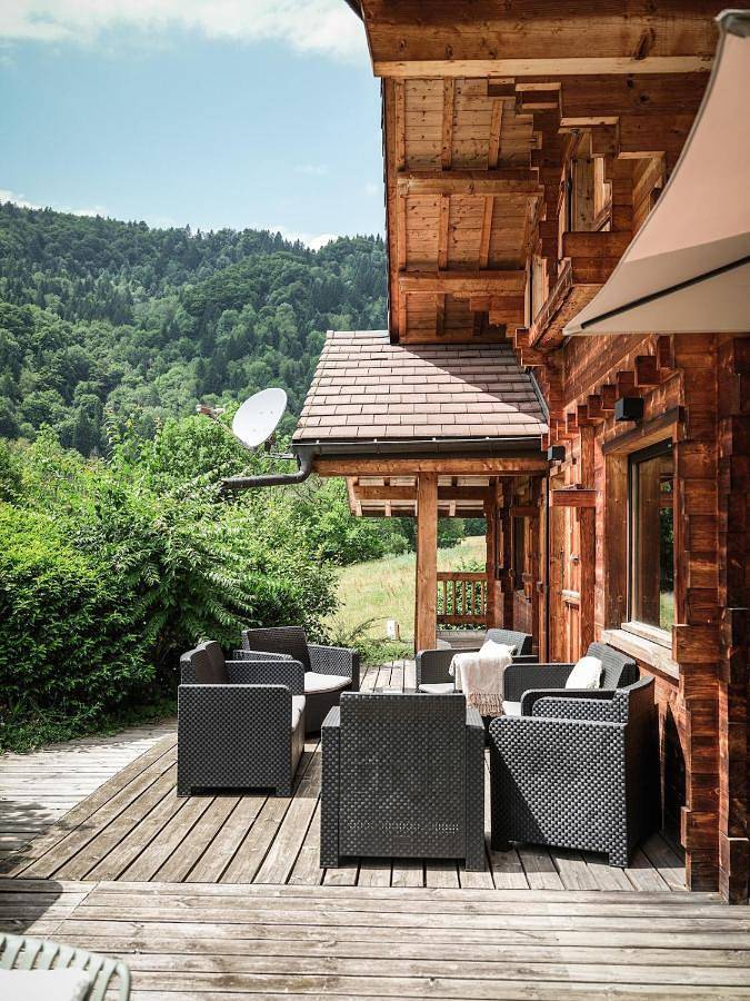 Gîte pour 9 personnes, avec terrasse ainsi que jardin et jacuzzi à Dingy-Saint-Clair - 2