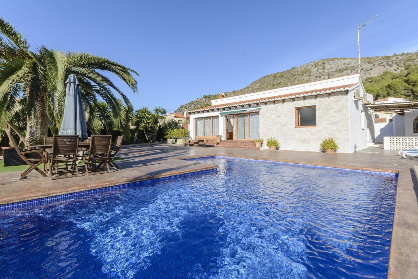 Casa Lea - Villa with private pool in Alcalali. Free Wifi in Alcalalí, Costa Blanca