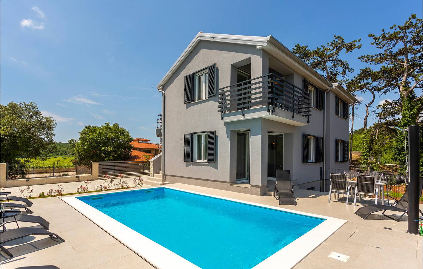 Ganze Ferienwohnung, Ferienwohnung für 5 Personen mit Terrasse in Vrbnik, Krk