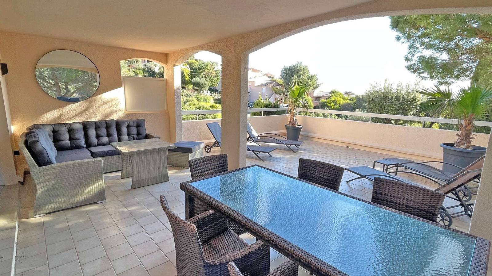 Appartement de vacances entier, Appartement T3 - 6 personnes - Climatisation -  Piscine résidence - Proche plage - Wifi - Sainte Maxime - Classé 3* in La Nartelle, Sainte-Maxime