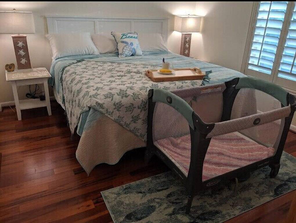 Ganze Wohnung, Oceanfront Paradise! 2/2 mins from St. Augustine! Great for families & couples! in Vilano Beach, St. Johns County