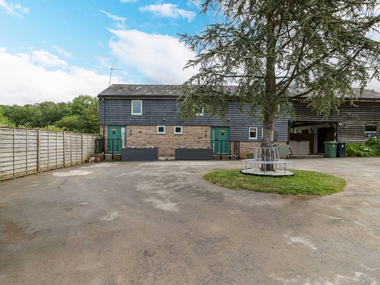 Beekeeper's Cottage in Herefordshire