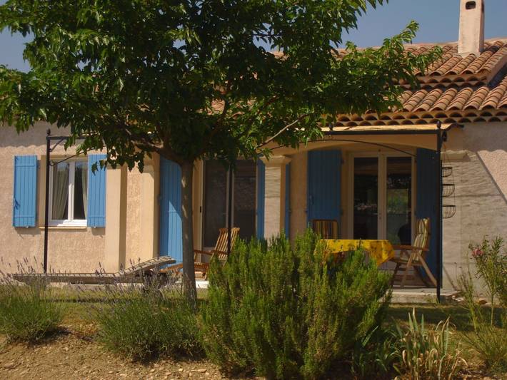 Casa de vacaciones para 4 personas, con piscina además de terraza y jardín - 1