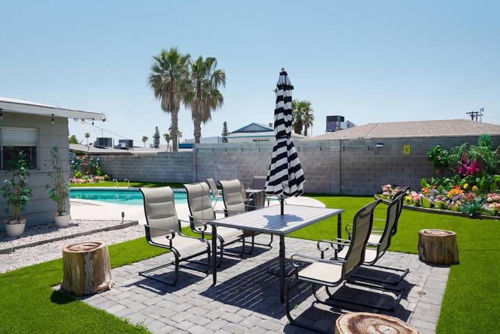 Casa de vacaciones para 10 personas, con piscina además de terraza y jacuzzi, Se admiten mascotas - 1