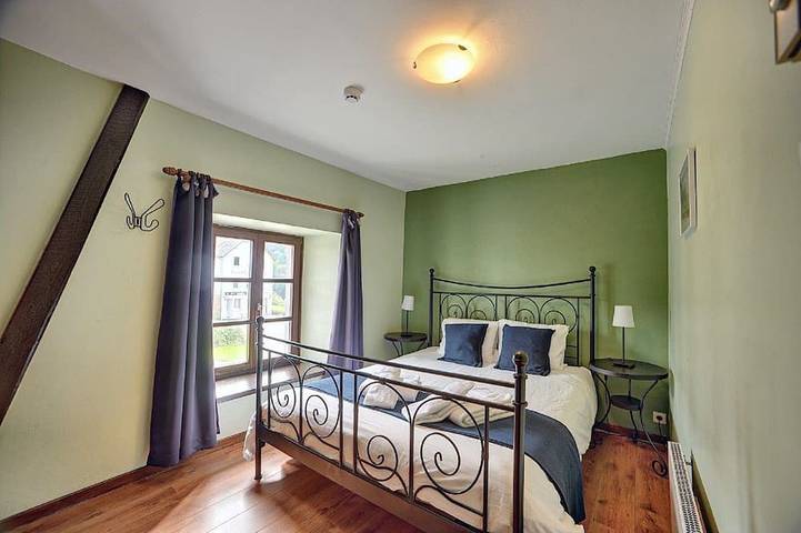Luxus Ferienhaus für Familien bis zu 21 Personen in den belgischen Ardennen in Bouillon, Neufchâteau und Umgebung