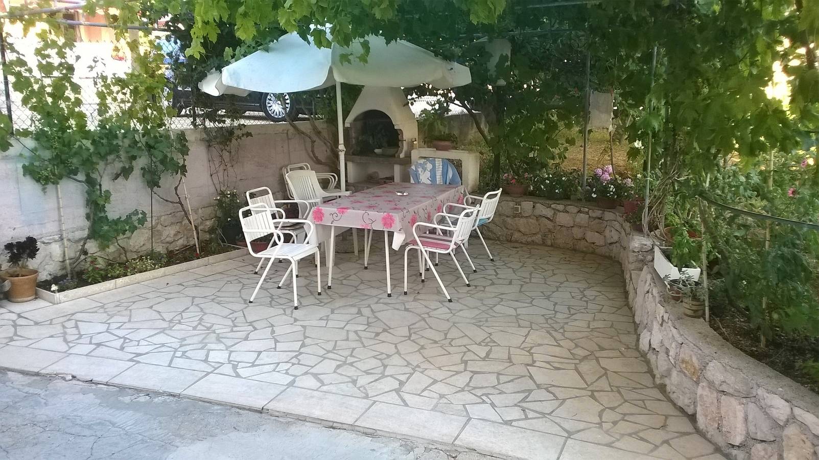 Ganze Wohnung, 1-Zimmer-Ferienwohnung mit Balkon und Meerblick Barbat, Rab A-17620-b in Barbat na Rabu, Rab