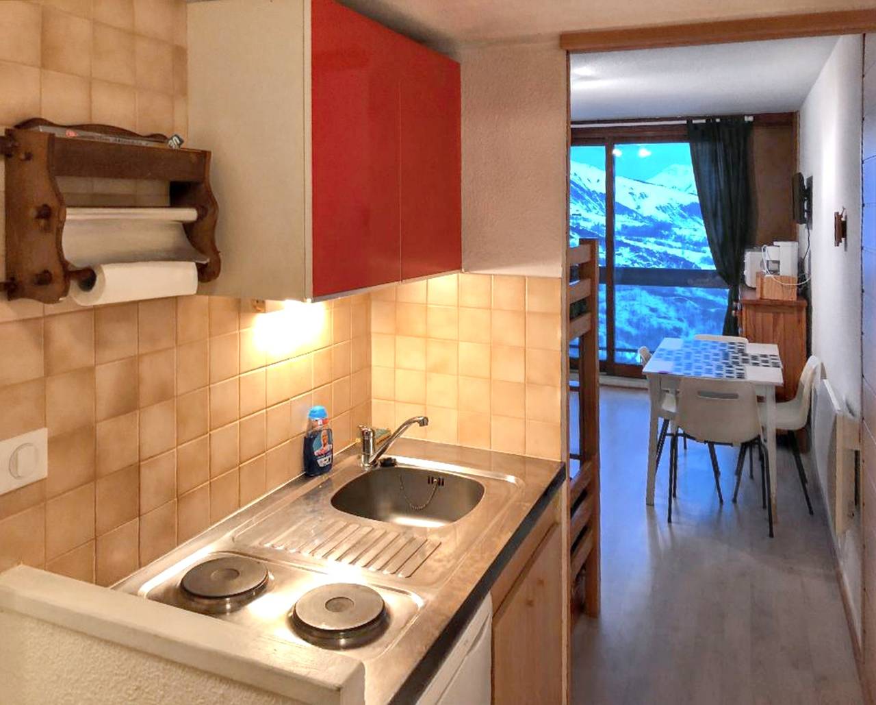 Entire apartment, Comfortable apartment in Le Corbier of 22 m² with balcony in Le Corbier, Villarembert