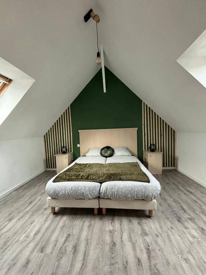 Maison avec piscine in Le Tronchet, Région de Saint-Malo