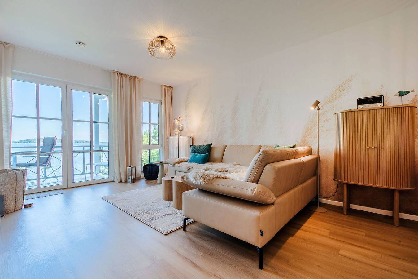 Ganze Wohnung, Moderne Ferienwohnung mit traumhaftem Meerblick - Villa Vilmblick Nr. 21 in Lauterbach (Rügen), Putbus
