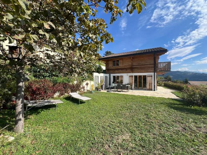 Chalet für 6 Personen, mit Balkon und Terrasse sowie Garten und Ausblick in Ayent