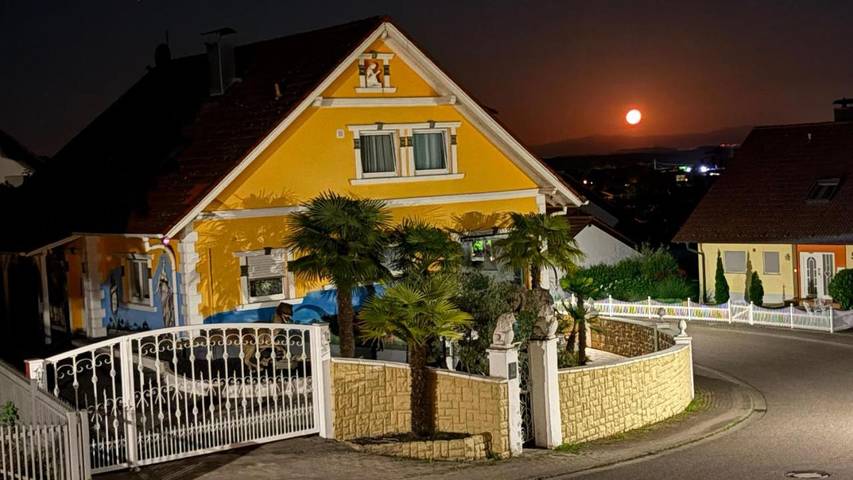 Vakantiewoning voor 6 personen, with Balkon and Terras as well as Tuin and Uitzicht in Herbolzheim