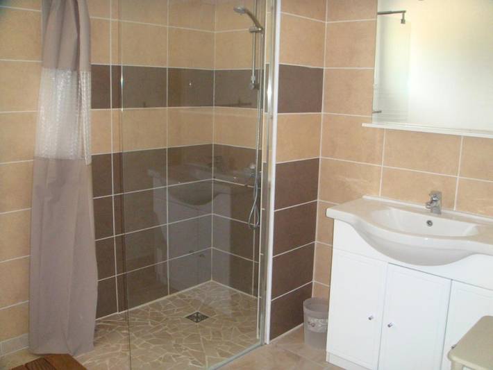 Location de vacances pour 6 personnes, avec sauna et jardin à Parignargues - 4