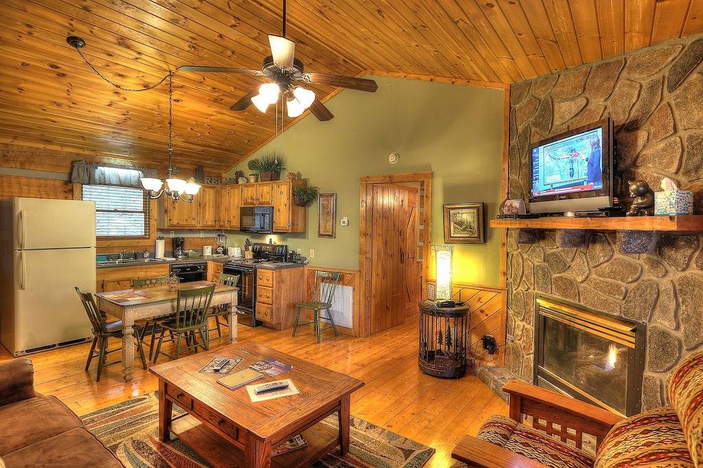 Buchen Sie für August und September und erhalten Sie 15% Rabatt auf 3 oder mehr Nächte! in Sevierville, Sevier County