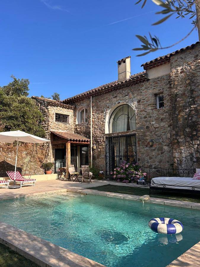 Maison d’hôte pour 4 personnes, avec Terrasse ainsi que Jardin et Piscine à Sainte-Maxime