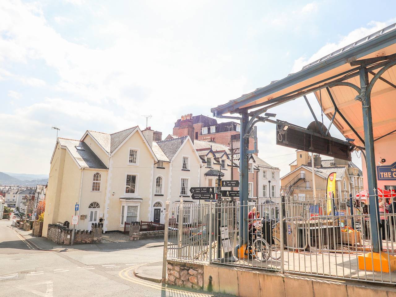 Entire apartment, Tram View in Llandudno, Conwy region