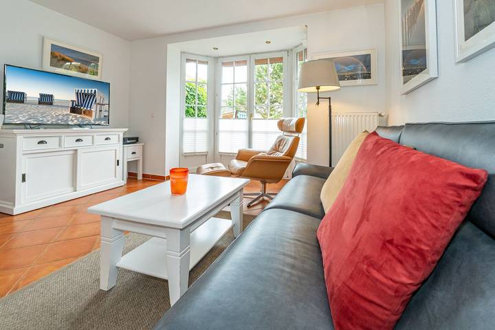 Ganze Wohnung, Ferienhaushälfte für bis 4 Personen mit Terrasse  - nur 350 m zum Strand. in Westerland, Sylt (Gemeinde)