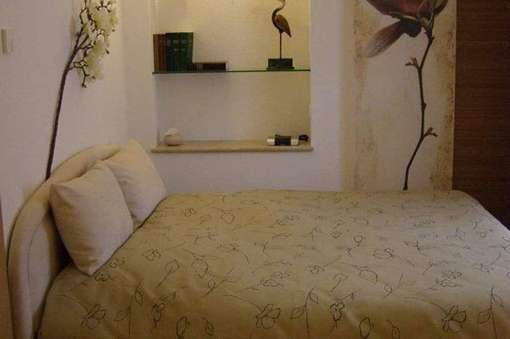 Ganze Wohnung, Ferienwohnung \"Am Geiseltal\" Tal der Bienenfresser - Barrierefreie Ferienwohnung in Merseburg, Saale-Unstrut