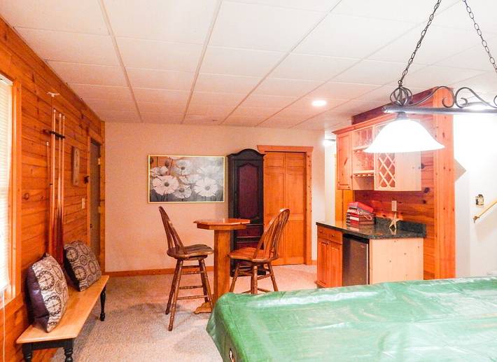 Log cabin for 8 people, with yard and balcony, with pets in Maggie Valley