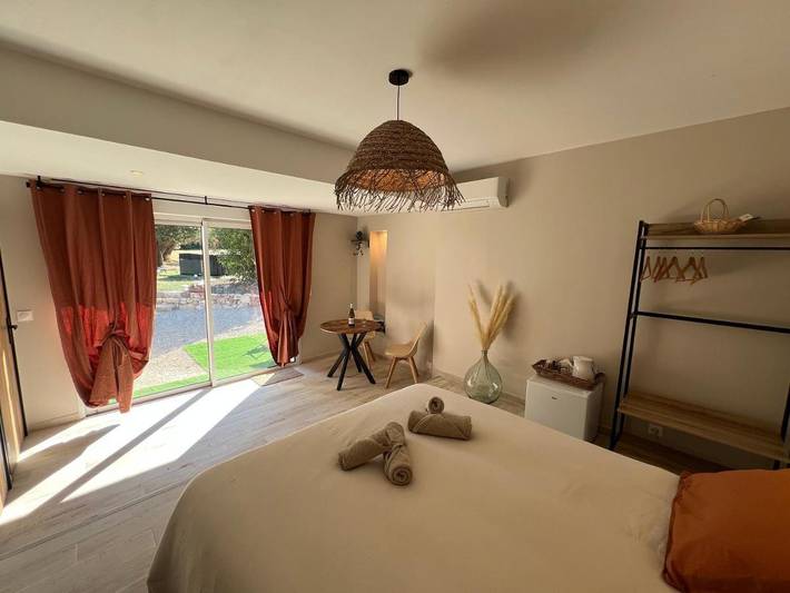 Location de vacances pour 2 personnes, avec vue ainsi que terrasse et jardin à Salvagnac - 4