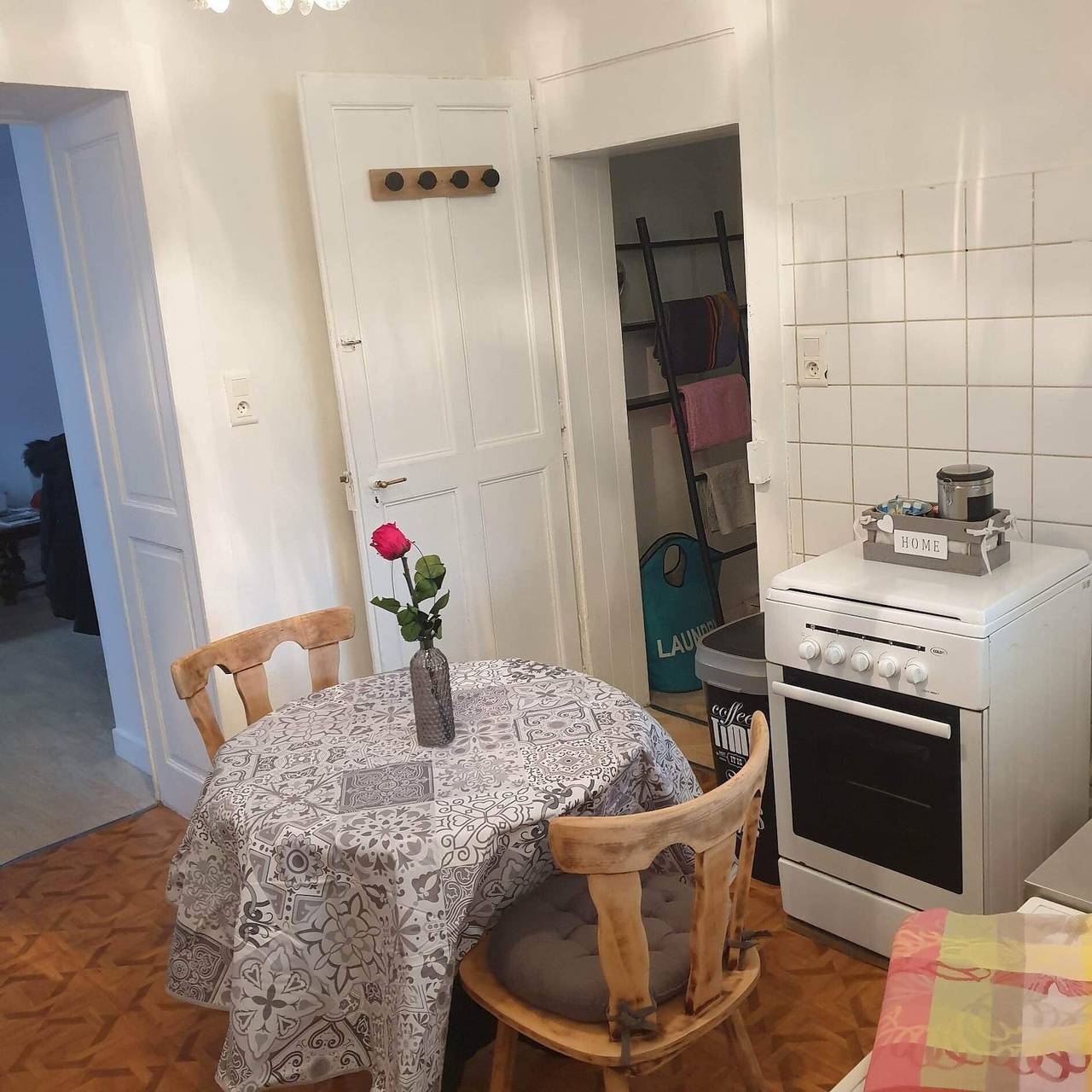 Appartement entier, "Appartement avec terrasse privative" avec Wi-Fi in Celles-sur-Plaine, Saint-Dié-des-Vosges