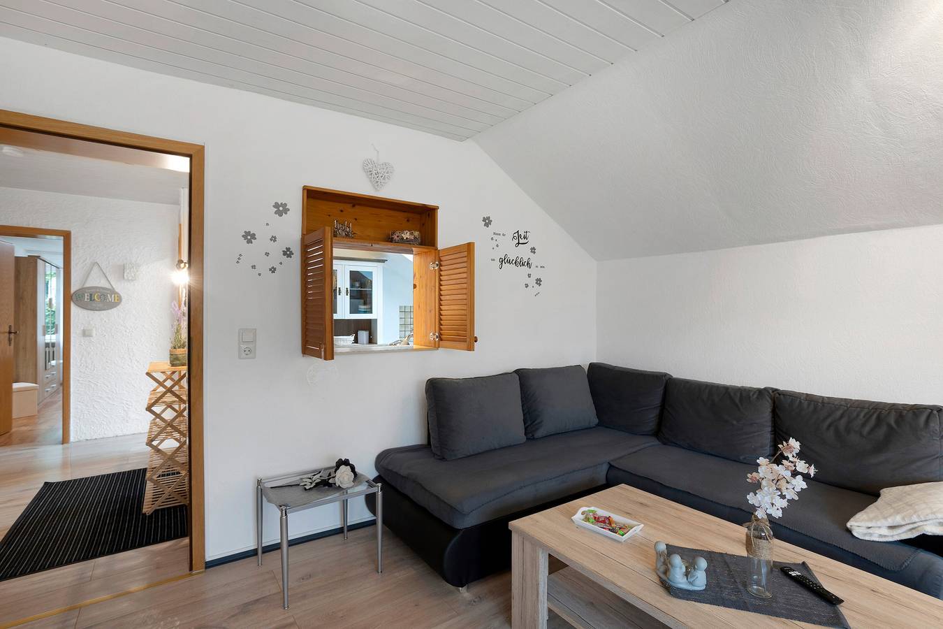 Ganze Wohnung, Ferienwohnung 'Sara's' mit privatem Garten, Wlan und Klimaanlage in Plettenberg, Märkischer Kreis