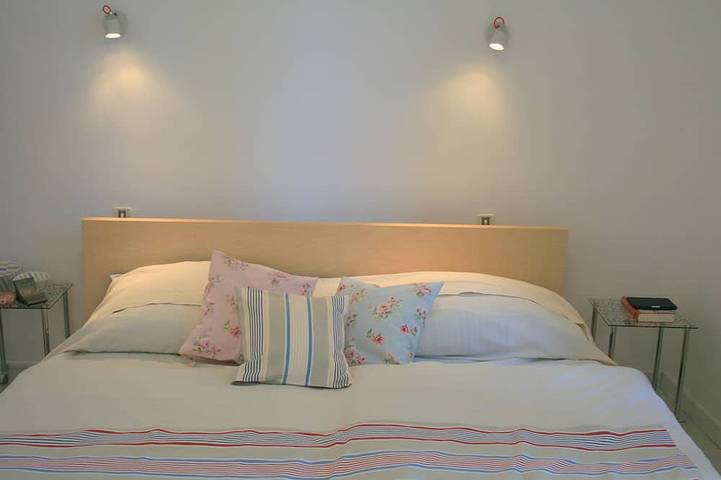 Location de vacances pour 8 personnes, avec terrasse ainsi que piscine et jardin à Gabian - 2