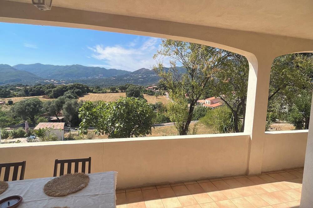 2 Bedroom Villa in Peri in Peri, Ajaccio und Umgebung