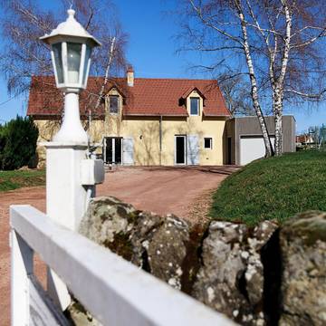 Gîte pour 8 personnes, avec jardin à Vaudebarrier
