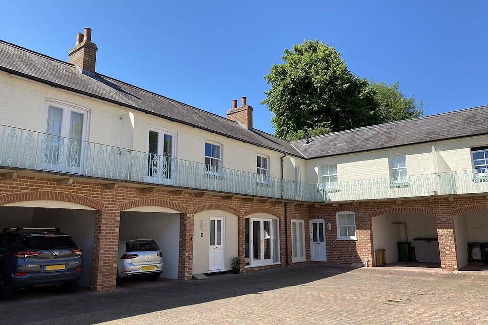 Holiday Home for 4 People in Eastbourne, East Sussex