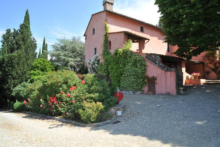 Villa per 9 persone, con Balcone e Terrazza nonché Giardino e Piscina a Bagno a Ripoli