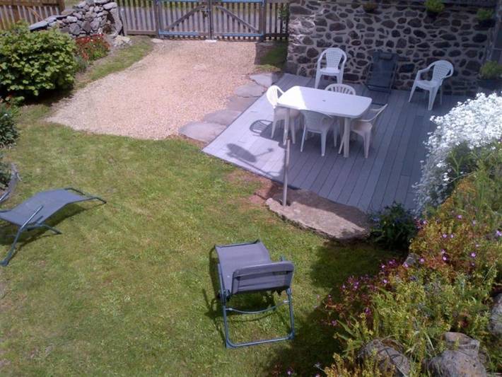 Location de vacances pour 6 personnes, avec Terrasse et Jardin à Lavigerie - 2