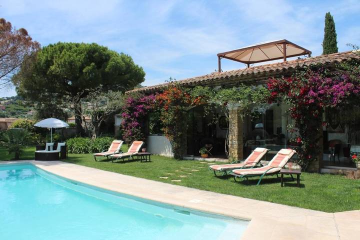 Chambre d’hôte pour 2 personnes, avec jardin ainsi que piscine et vue à Antibes - 4