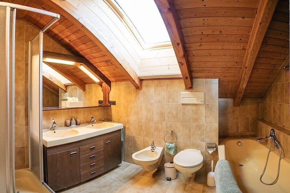 Ganze Wohnung, Ferienwohnung  Alpenkaiser in Oberbozen + Ritten Card in Oberbozen, Ritten