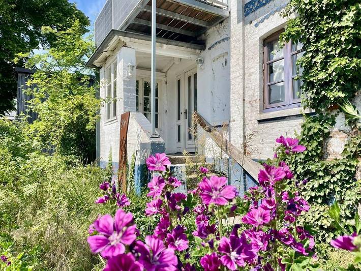 Ferienhaus für 9 Personen, mit Balkon und Terrasse sowie Garten