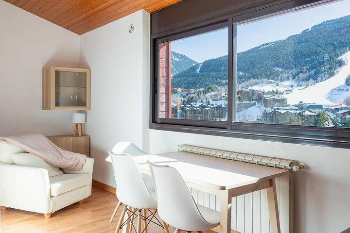 Apartamento para 5 personas, con vistas en El Tarter