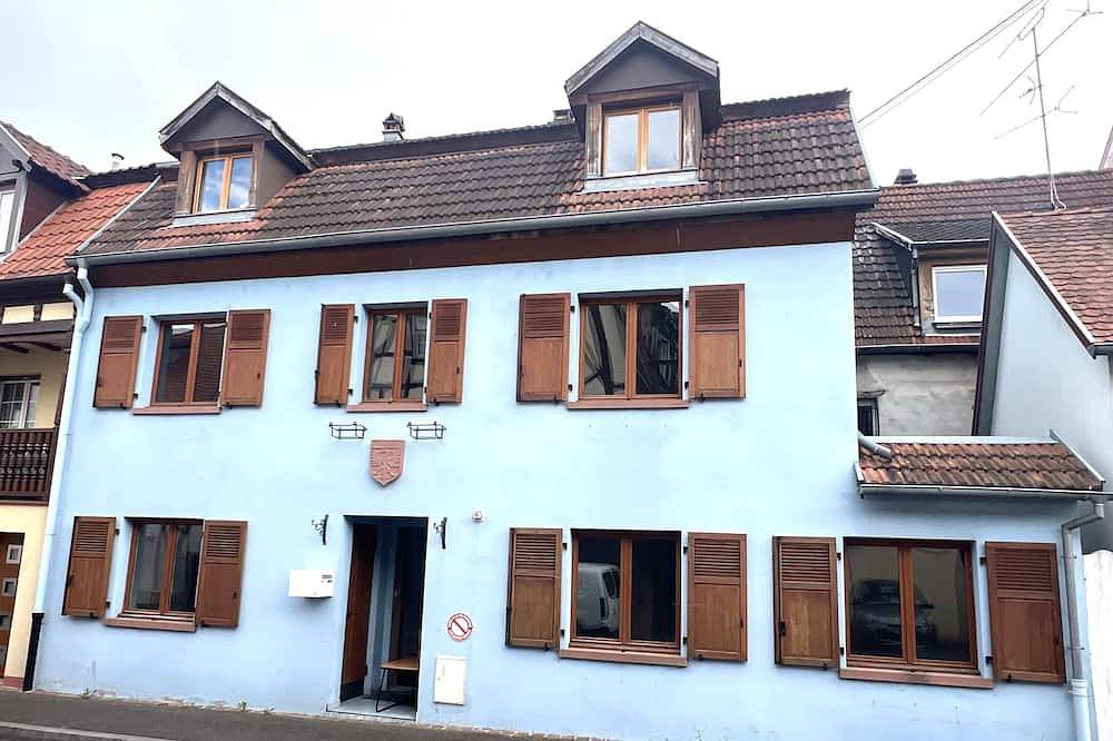 Charming townhouse \"Le 1998 in Obernai, Region Sélestat-Erstein