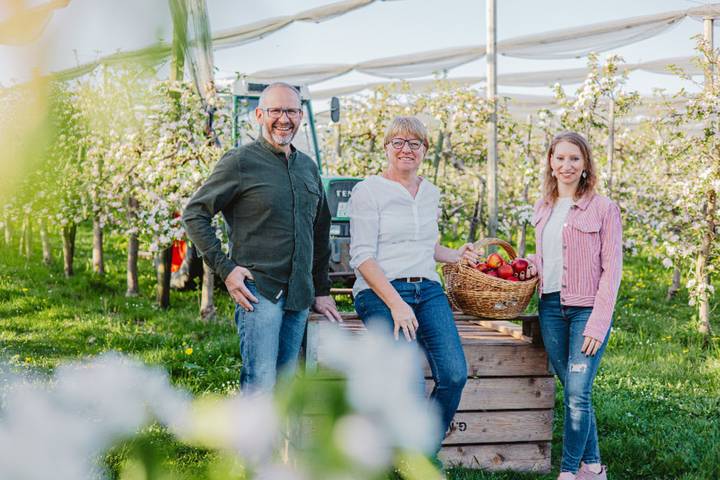 Ganze Ferienwohnung, Bio-Obstgut-Oberhof - Ferienwohnung Apfel, 55qm, 2 Schlafzimmer, max. 2 Erwachsene und 2 Kinder in Überlingen, Region Bodensee-Oberschwaben