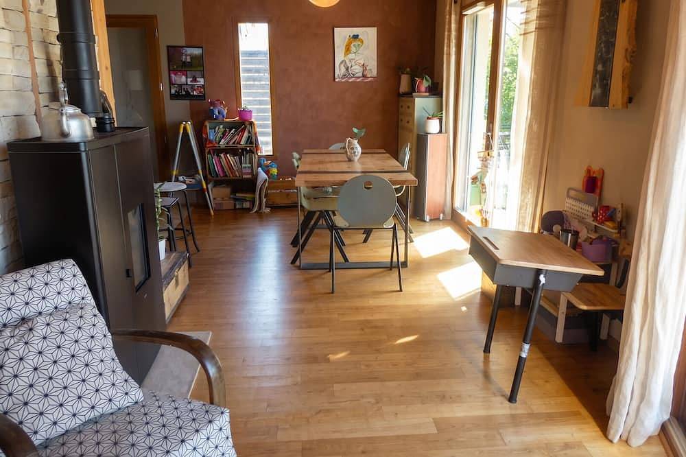 Homerez - Family House in Mane in Mane, Parc naturel régional du Luberon