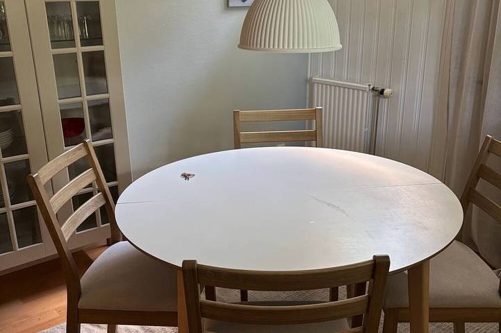 Ganze Wohnung, Apartment downstairs in my house. Short walking distance to commuter train. in Schwedische Ostsee