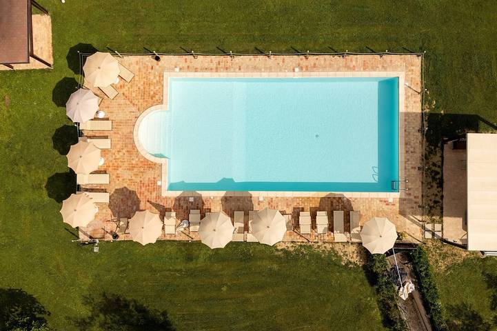 Location de vacances pour 18 personnes, avec Jacuzzi ainsi que Terrasse et Jardin à Corinaldo - 4