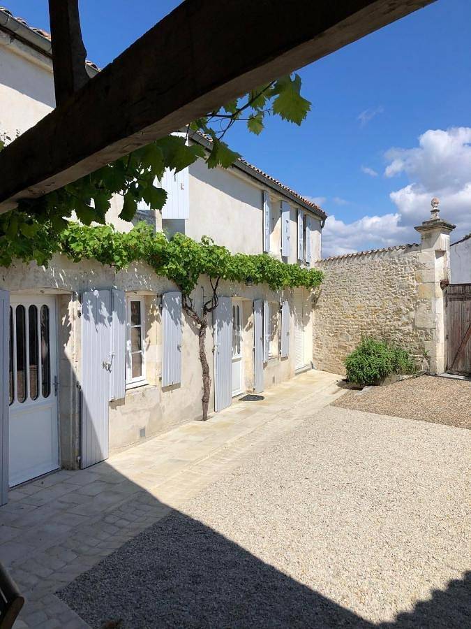 Location de vacances pour 10 personnes, avec vue et jardin à Dompierre-sur-Mer - 3