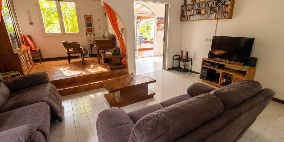 Elegante Villa mit Pool in Saint-Paul, Réunion, Meerblick in Saint-Paul, La Réunion