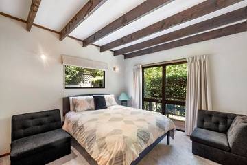 Holiday Home for 6 People in Taupo, Taupo District, Photo 2