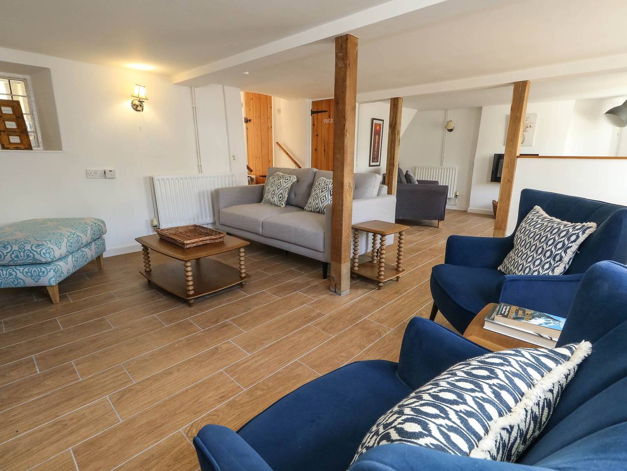 Greenwich Cottage in Burton Bradstock, Dorset