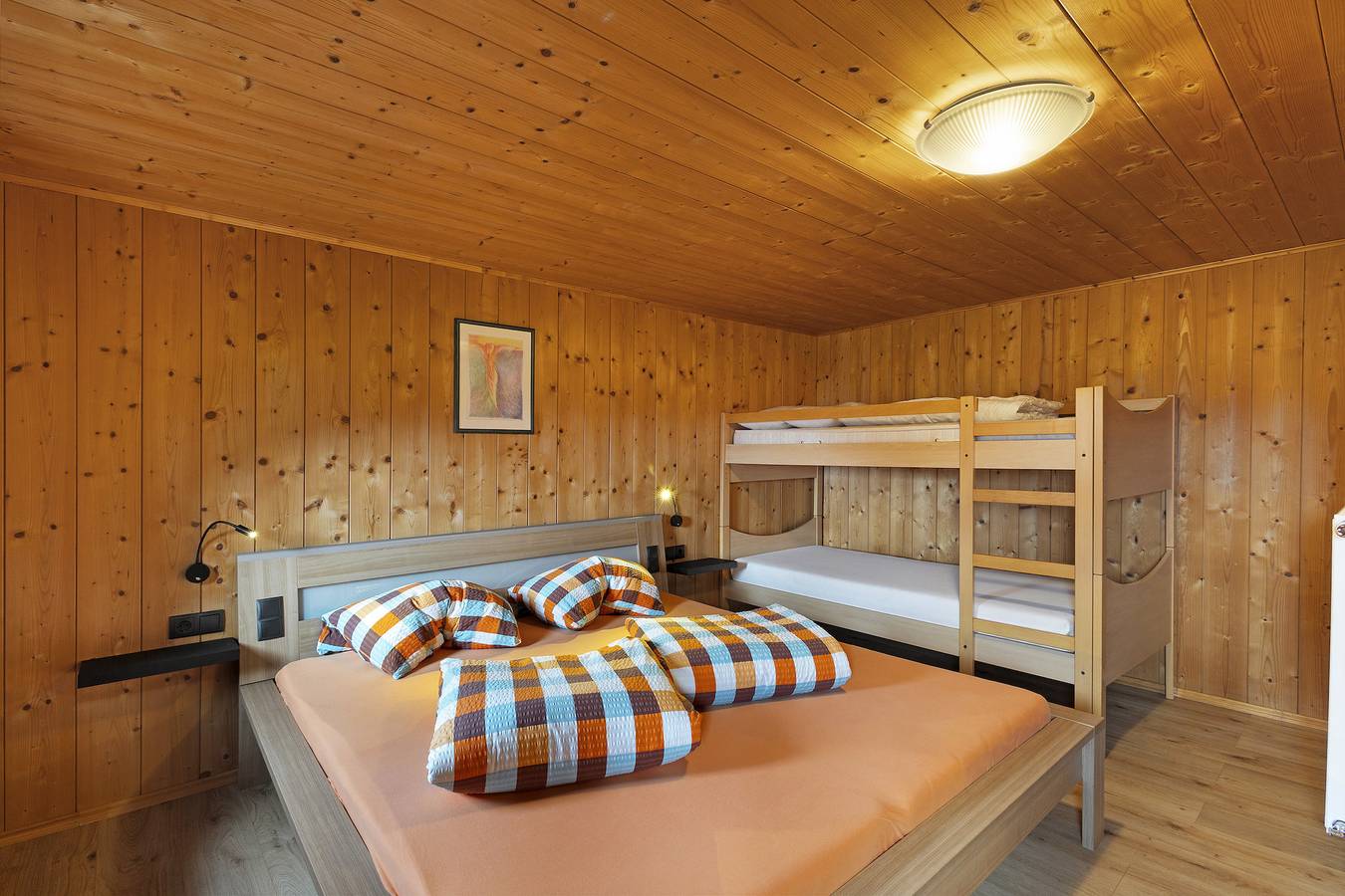 Appartement entier, Appartement "Rosenduft" avec vue sur les montagnes, terrasse partagée et Wi-Fi in Valle di Casies, Kronplatz
