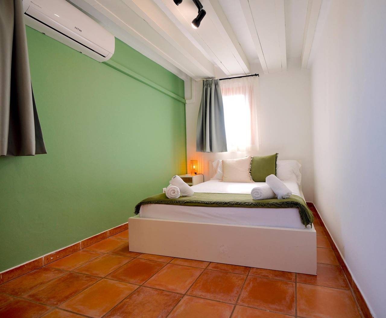 Entire apartment, Apartment Can Carrio 3 Pax 2 Bedrooms Sm 5 in Palma Old Town, Palma