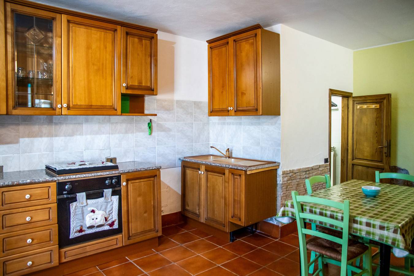 Appartamento intero, Appartamento 'Taverna' con terrazza privata, giardino in comune e Wi-Fi in Provincia di Grosseto