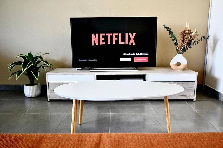 Gîte pour 4 personnes, avec balcon à Pierre-Bénite - 2