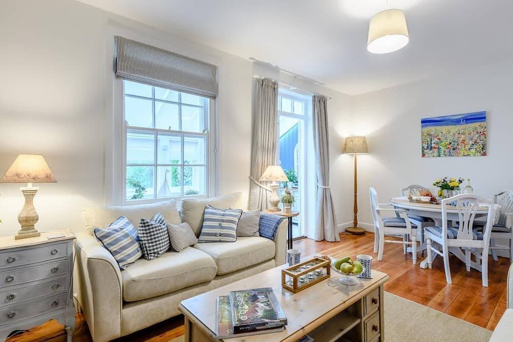 2 Bed in New Milton in Barton on Sea, Hampshire